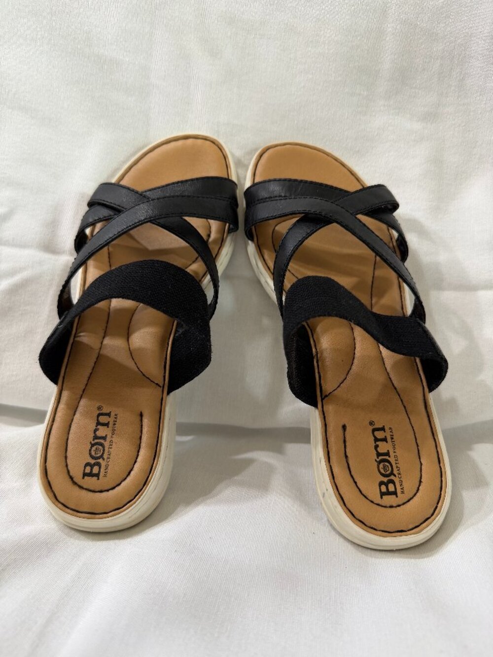 Born Brea Slide sandal -- size 9M